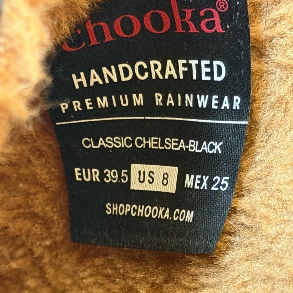 Chooka Women's Waterproof Chelsea Rain Bootie plush lining Black Size 8 | Used